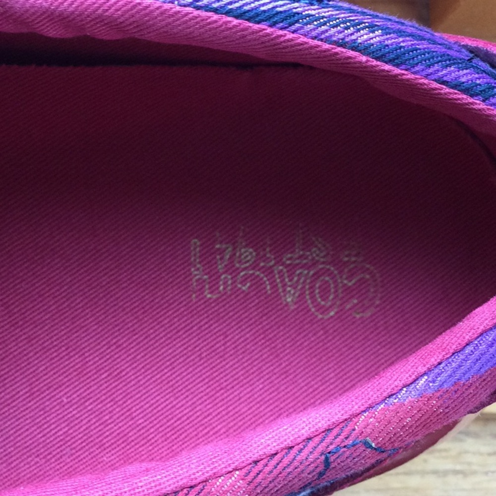 Coach Red and Purple Sneakers with Classic Design - Picture 8 of 8